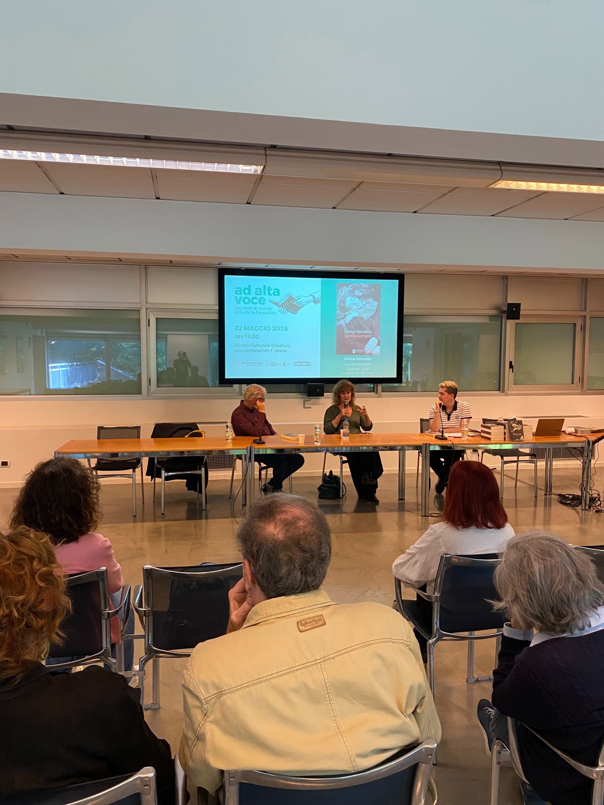 Evento con autori e lettori